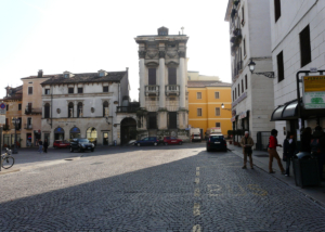 Edificio storico - manutenzione facciata e copertura - Progetto e DL - Vicenza